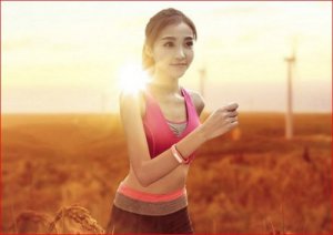Xiaomi MI Band - vòng tay thông minh 30 ngày dùng chỉ với 1 lần sạc
