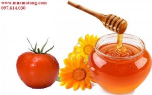 MẬT ONG VÀ CÀ CHUA LÀM MỊN DA