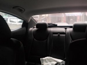 Bán Xe ô tô huyndai Elantra gls 1.8 AT 2013 nhập khẩu màu trắng đẹp