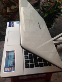 Laptop Asus X450C core i3 3217U ram2g HDD500g màu trắng nguyên tem