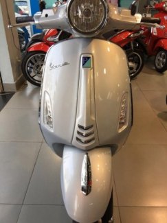 Mua Vespa tại Long An