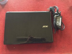 Laptop acer E1-470