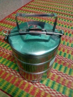 Nồi chén dĩa