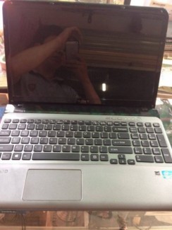 Laptop Sony SVF15 core i7 3632 ram8g HDD1000g...