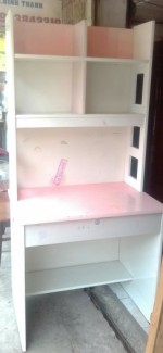 Bàn học trẻ em