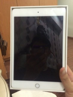 Ipad mini 4 màu gold 3gwifi 64g