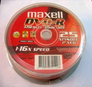 Cọc đĩa DVD Maxcell