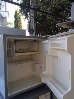 Tủ lạnh Sanyo mini 53 lít. Giá sinh viên