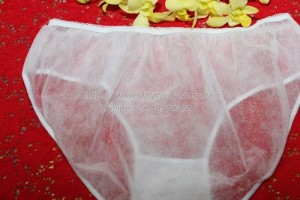 Quần lót giấy đáy cotton nam nữ đi du lịch giá sỉ.
- Làm từ vải không dệt pp + cotton rất mềm và thoáng
- Màu sắc: trắng trơn hoặc chấm bi- Phía dưới lớp lót cotton dầy, thấm hút tốt- Khả năng co giãn tốt, size XXL lớn phù hợp cho các mẹ sau sinh
- Giá bán: 2.000đ/cái ( áp dụng số lượng trên 500 cái)
+ Với cách đống gói theo bộ sản phẩm 05 chiếc/ 01 bao giúp các bạn ngày càng năng động. Sản phẩm được đóng trong bao bì nhựa hàn kín rất vệ sinh và an toàn khi sử dụng.
