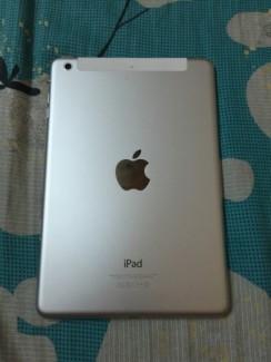 Cần bán iPad mini 2 wifi + 4g màu trắng 16gb...