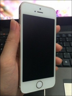 Bán ẻm iphone 5s gold gấp gấp !!!!