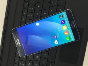 Cần bán note 5 màu xanh đen quốc tế xách tay...