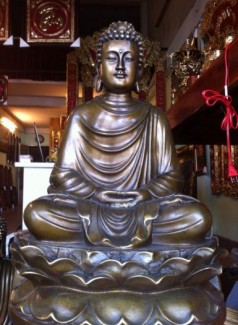 Đúc tượng Phật bằng đồng