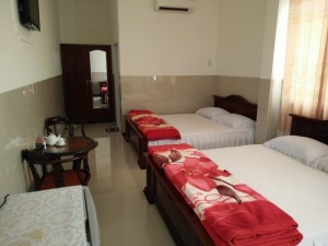 Bán gấp khách sạn và nhà hàng tiệc cưới, tp Tân An, Long An, dt 1113.2m2, giá 26 tỷ
