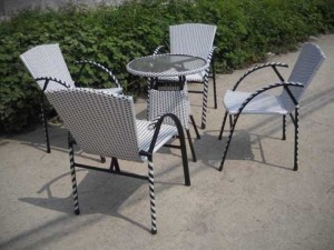 Bàn ghế cafe nhựa đúc giá rẻ nhất