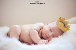 Studio chụp ảnh em bé sơ sinh, nhận chụp hình bé sơ sinh tại nhà đẹp giá rẻ, chụp hình em bé sơ sinh giá rẻ, chup hinh em be 1 tuoi, chup hinh em be so sinh gia re vietnam