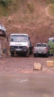 Cần bán xe ôtô chở máy huyndai