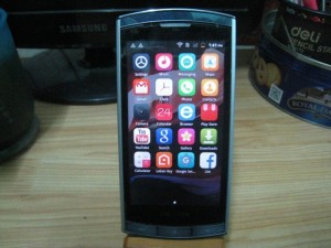 Docomo NEC N04C. Smartphone mỏng nhất thế giới.