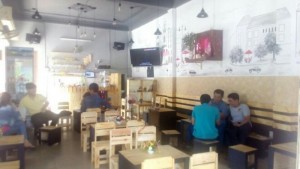 Cần sang quán cafe
