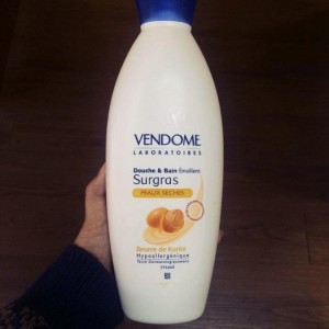 Sữa tắm dưỡng ẩm toàn thân dành cho da khô Vendome hương bơ hạt mỡ 750ml