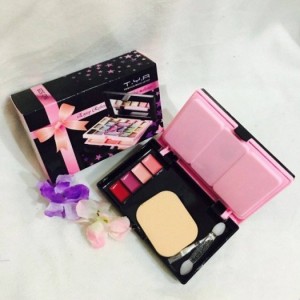 ★★ Bộ kit trang điểm TYA 528 30 món
⇨⇨⇨ Lẻ 115k
⇨⇨⇨ Sỉ 89k
● Màu Mắt
● Phấn Phủ
● Má Hồng
● Son
Đẹp Lung Linh luôn ạ. Bí kíp Tỏa Sáng của chị em ^^ mau hốt ẻm dìa nhanh mấy chế ơi Tiện vô cùng
---------------------------------------------------------------
Chuyên Sỉ & Lẻ Quần Áo - Phụ Kiện - Mỹ Phẩm Online Toàn Quốc
✘ Liên Hệ Để Được Tư Vấn Nhiệt Tình
Zalo/Call: 01666 1521 65
Face:1. https://www.facebook.com/buononline/timeline (Page Shop)
2. https://www.facebook.com/bang.quach.71 (Băng Quách)
3. https://www.facebook.com/profile.php?id=100007191555040&fref=ts (Thiện Nghi)
Chính Sách Sỉ & Lẻ Cực Cool, Nhiều Ưu đãi
✘ Mặt hàng Đa Dạng - Chính Hãng Zin - Chất Lượng.