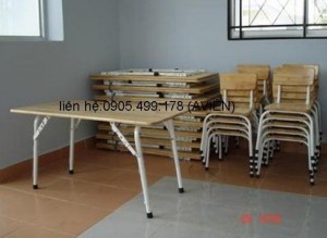 bàn ghế gỗ mầm non