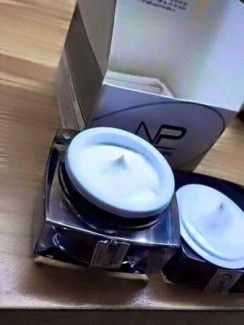 Kem dưỡng trắng da mặt NELLY.P ĐỨC