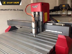 Máy cnc 1325 chuyên đục vách ngăn, cắt quảng cáo giá rẻ tại hà nội