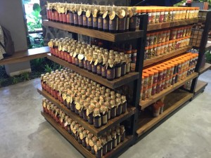 Là loại quả có hàm lượng dinh dưỡng cao, đặc biệt chứa nhiều vitamin C giúp sáng mắt, chữa chứng mất ngủ, viêm khớp dạng thấp