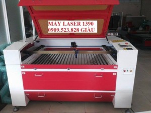 Máy laser cắt vải