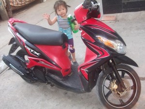 Yamaha Luvias màu đỏ-đen xe đẹp mới 95%