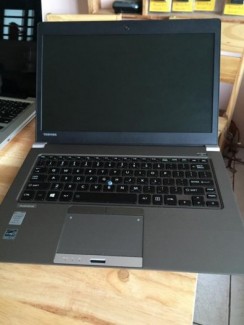 ToShiba Z30 CORE I7 4600 RAM 8GB SSD 256GB