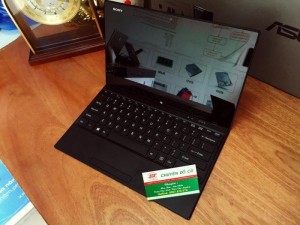 Laptop Sony Svt11213cx Pentium 3560y/ Ram 4/...