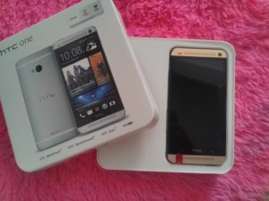 HTC one m7 xách tay new full box gold