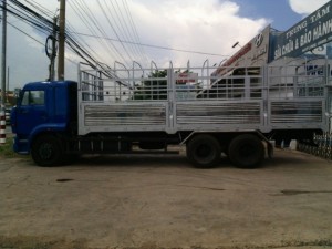 Xe tải Kamaz 15 tấn 18 tấn thùng dài 7.8 mét thùng mui bạt thùng kín Giao Xe Toàn Quốc