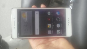 Cần bán oppo r7s mới leng keng