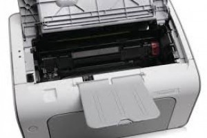 Máy in laszer trắng đen HP 1102, máy còn đẹp 95%
