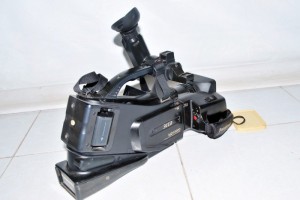 Máy quay chuyên nghiệp Panasonic NV- MD 10000