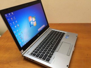 LAPTOP HP Elitbook 8460p BH dài hạn. tặng túi