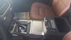 Đang có Toyota Landcruiser 5.7V8 Xuất Mỹ sản xuất 2016 mới 100%,