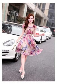 Đầm hoa xéo rất xinh