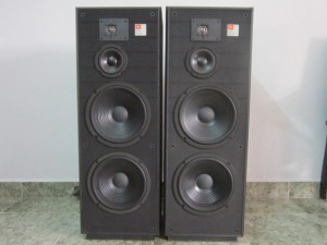 Loa JBL TLX 20