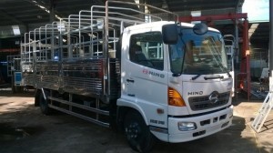 Xe HINO FC 6.4 Tấn thùng mui bạt thùng kín Giao Xe Toàn Quốc