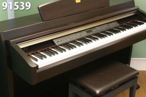 Piano điện Yamaha CLP240