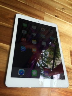 IPAD AIR 16G WIFI 3G-4G like new zin  100%