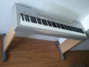 Đàn Piano điện Yamaha P60