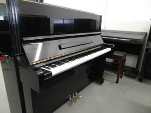 Đàn Piano cơ Kawai BL12