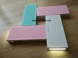 Sạc SAMSUNG Vuông Chấm Bi 16800mAh