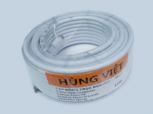 Cuộn cáp tín hiệu loại( 5C ) dây đồng trục 75om dài 15m có 2 đầu jack f5 đúc liền
- sử dụng chung cho các loại an ten KTS mặt đất và chảo vệ tinh ,dẫn tín hiệu rất tốt khả năng chống nhiễu cao.
-Hãng sản xuất HD VJV