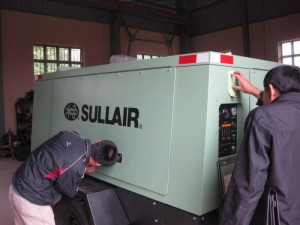 Cần bán máy nén khí SULLAIR new 100% chưa qua sử dụng